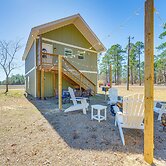 Byron Getaway w/ Fire Pit - Near MGA & Mercer!