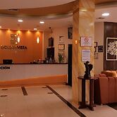 HOTEL GOLDEN VISTA