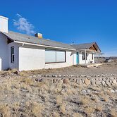 Charming Farmington Home ~ 16 Mi to Aztec Ruins!