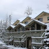 Thunder Ridge by Fernie Lodging CO