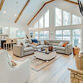 Lakefront Rhinelander Cottage w/ Private Dock!