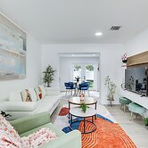 Fort Lauderdale Duplex ~ 6 Mi to Los Olas Beach!