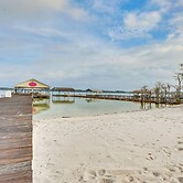 Townhome w/ Outdoor Pool & White Lake Access!