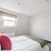 Colourful Southfields Charm