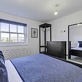 Chic Chiswick Apartment