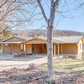 Spacious Cabin w/ Private Dock on White River!