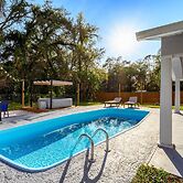 Spacious Brandon Home: Hot Tub, Pool, & Game Room