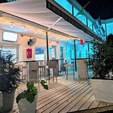 Hotel on Magnolia East