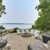 Oceanfront Mid-coast Maine Home w/ Private Beach!