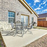 10 Mi to Soccer Stadium! Family Home Near Dallas