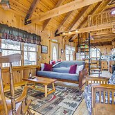 Quaint Dahlonega Cabin w/ Cavenders Creek Access!