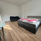 Welcoming 4BR shared Apt.-best location