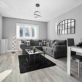 Hotel Comforts & Home Conveniences -sleeps 8