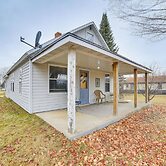 Peaceful Channing Retreat: 3 Mi to Lake Access!