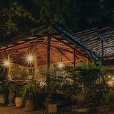 Shell Resort Arugambay