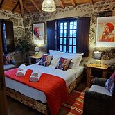 Rustic Retreat country house