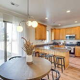 Charming Orem Townhome: 5 Mi to Byu!