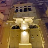 Savynomad Harbour Residences Bormla