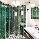 Modern Comfort Two Bedroom Gem on the Rye