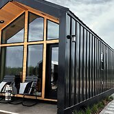 Yellowstone Peaks Hotel