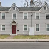 In-town & Walkable: Historic Yardley Retreat!