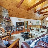 Cabin w/ Hot Tub and Wifi: 4 Mi to Snowshoe Resort