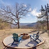 Jasper Cabin w/ Fire Pit, Grill & Mountain Views!