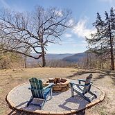 Jasper Cabin w/ Fire Pit, Grill & Mountain Views!