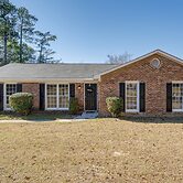 5 Mi to Fort Moore: Quiet Columbus Home