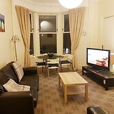 Cozy Coastal Apartment in Historic Port Glasgow