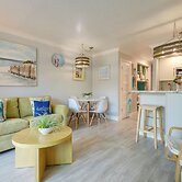 Steps to Galveston Beach: Condo w/ Pool Access