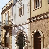 Albergo Diffuso Rossi Dimora Di Charme