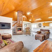 Riverfront Dayton Getaway on 700 Wooded Acres!