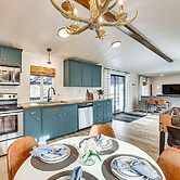 Downtown Cascade Vacation Rental < 1 Mi to Lake!