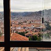 SUMMIT VIEWPOINT HOUSE