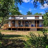 Mimosa Waterfront With Hot Tub