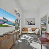 Casa Serena on 26 Acres With Firepit