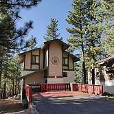 1240 Timber Lane 2 Bedroom Home by RedAwning