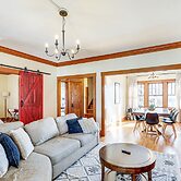 Spacious Lincoln Home w/ Yard < 1 Mi to Downtown!