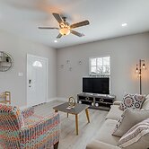 Quiet Houston Home - 9 Mi to Downtown Aquarium!