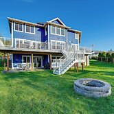 Stunning Mount Vernon Home w/ Big Lake Views!