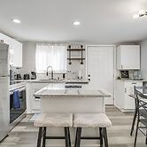 Gladstone Retreat w/ Gas Grill + Fire Pit