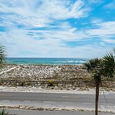 Palm Beach Club 3-235