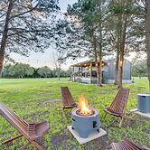 Near Majek Vineyard: Private Schulenburg Cabin