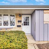 Milwaukee Home w/ Fire Pit ~ 8 Mi to Lake Michigan