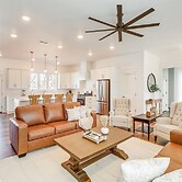 'the Hamilton Heber Springs' Home w/ Hot Tub!