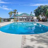 29 Ocean Point Avantstay Luxe Kitchen, Balcony