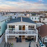 Ocean Breeze Buyout by Avantstay Steps to Beach!