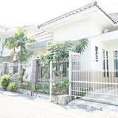 OYO 93710 Bidara Guest House Syariah