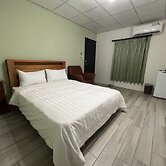 White Horse & Star Garden Inn